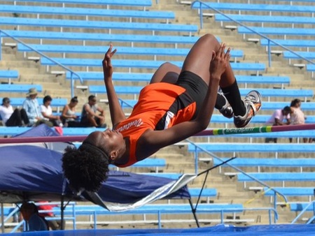 Dejahnae Brown tied for first place Friday at the East Open at Santa Barbara City College in the Pirates' final tune-up before the WSC Prelims.