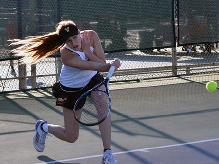 Pirate freshman Alison Jones won her No. 3 singles match Thursday, helping lead Ventura past visiting Bakersfield 5-4.