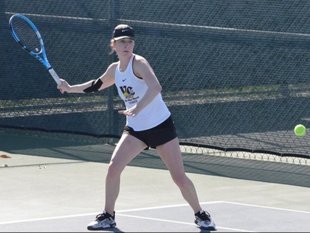 Piate freshman Sylvie Van Cott did not drop a game Thursday, winning love and love in No. 1 singles, and teaming up with Aline Rojas for an 8-0 win in No. 1 doubles, but VC dropped a close decision at Bakersfield, 5-4.