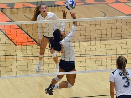 Gabby Boado (5) had 17 assists and 10 digs in Ventura's 3-set sweep of the Cal Lutheran JV's Friday at the Athletic Event Center.